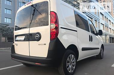 Грузопассажирский фургон Opel Combo 2013 в Киеве