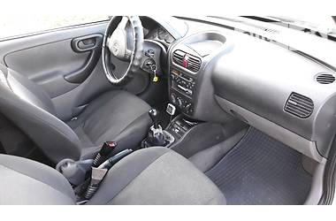 Грузопассажирский фургон Opel Combo 2004 в Хусте