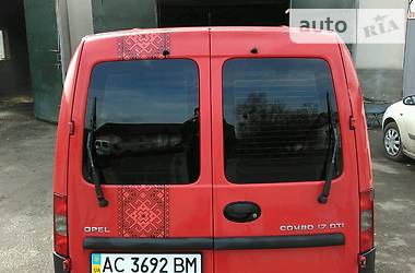 Грузопассажирский фургон Opel Combo 2003 в Любешове