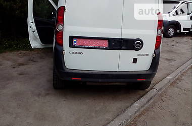 Вантажопасажирський фургон Opel Combo 2012 в Рівному