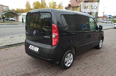 Грузопассажирский фургон Opel Combo 2015 в Луцке