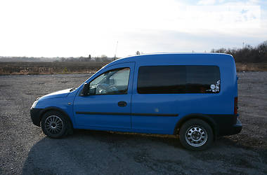 Минивэн Opel Combo 2004 в Кременце