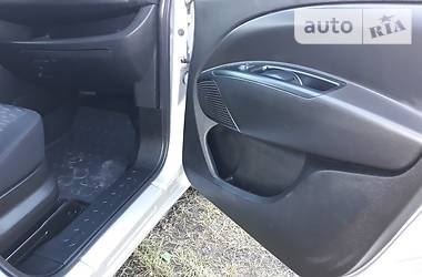 Грузопассажирский фургон Opel Combo 2017 в 