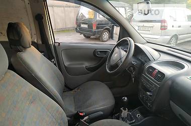 Вантажопасажирський фургон Opel Combo 2002 в 