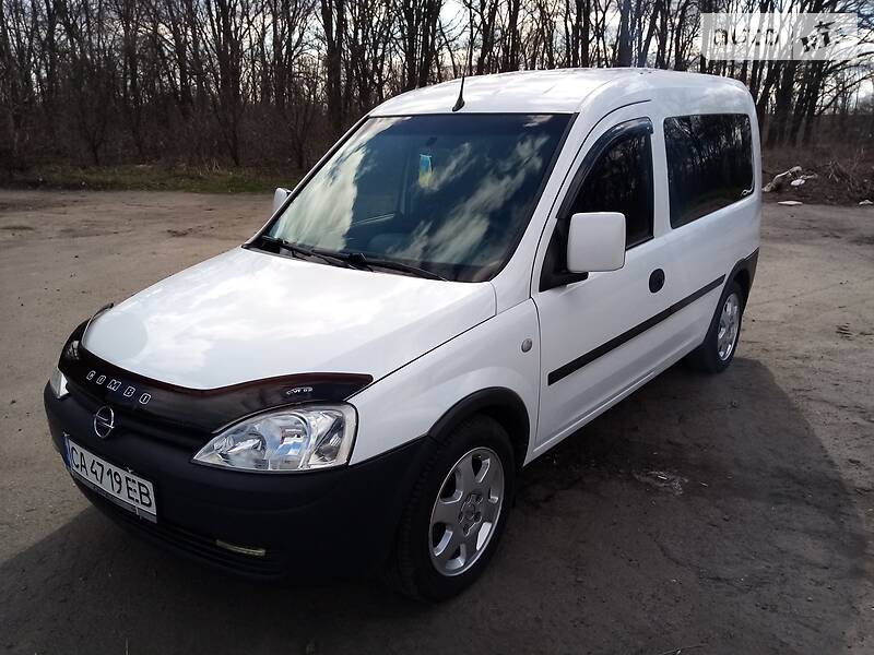 Opel Combo 2009 в Золотоноші