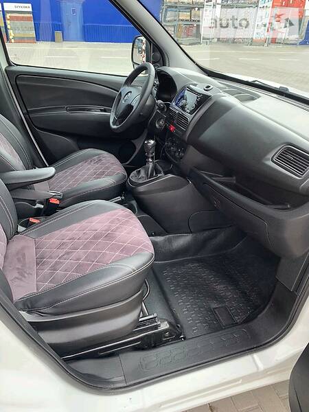 Універсал Opel Combo 2015 в Дубні