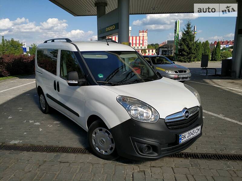 Універсал Opel Combo 2015 в Дубні