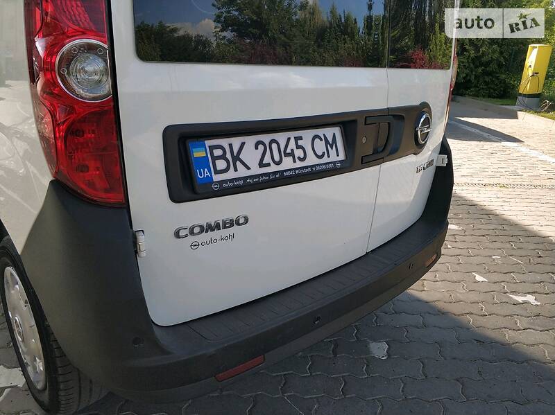 Універсал Opel Combo 2015 в Дубні
