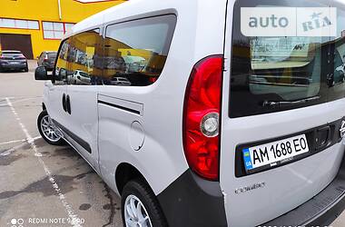 Універсал Opel Combo 2013 в Житомирі