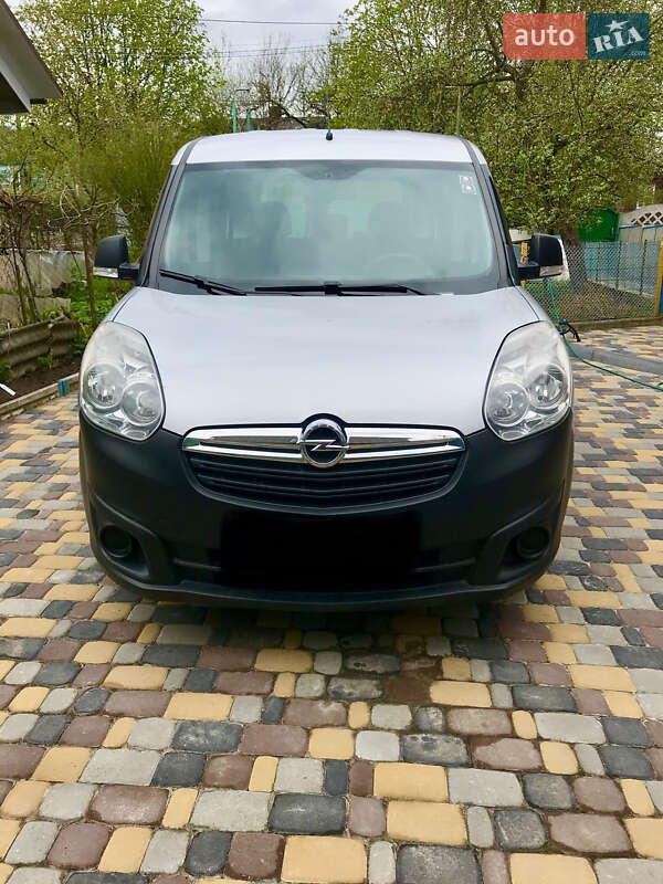 Минивэн Opel Combo 2013 в Ровно