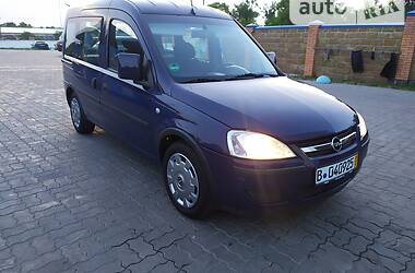 Минивэн Opel Combo 2006 в Владимир-Волынском