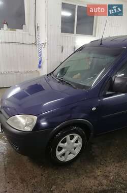 Минивэн Opel Combo 2005 в Надворной