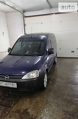 Мінівен Opel Combo 2005 в Надвірній