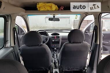 Купе Opel Combo 2006 в Черновцах