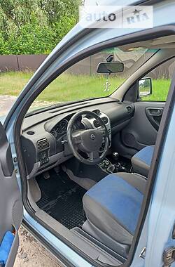 Минивэн Opel Combo 2005 в 