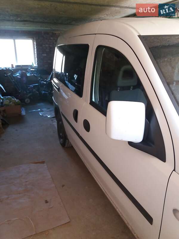Минивэн Opel Combo 2007 в Турке