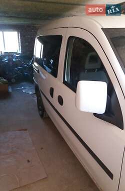 Минивэн Opel Combo 2007 в Турке