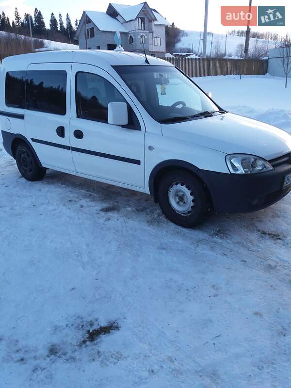 Минивэн Opel Combo 2007 в Турке