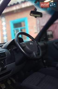 Минивэн Opel Combo 2005 в 