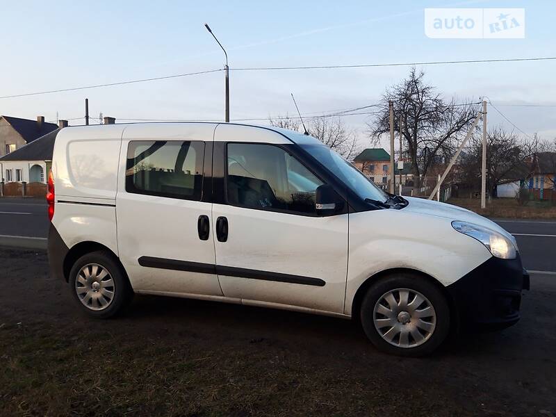 Грузовой фургон Opel Combo 2017 в Полтаве фото Грузовой фургон Opel Combo 2017 в Полтаве
