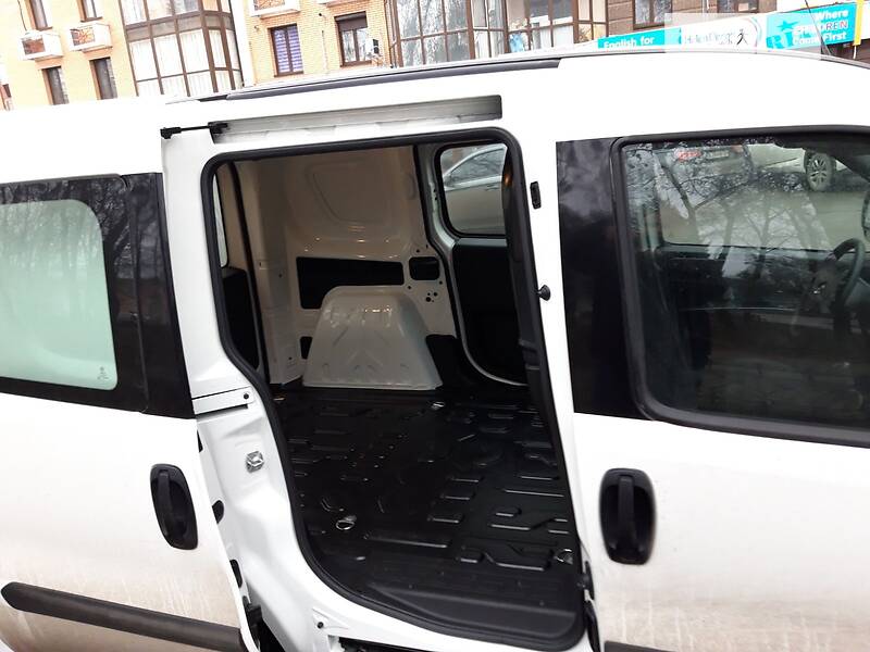 Вантажний фургон Opel Combo 2017 в Полтаві фото 5 Вантажний фургон Opel Combo 2017 в Полтаві