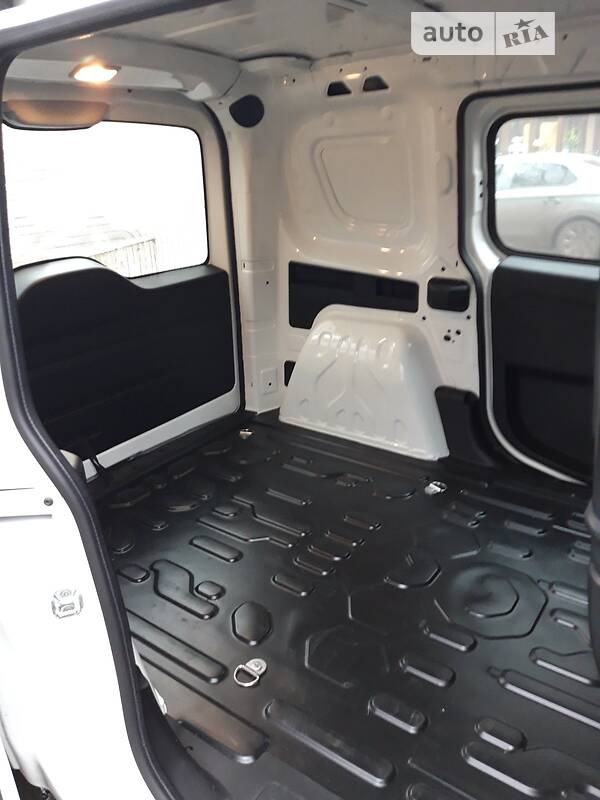 Грузовой фургон Opel Combo 2017 в Полтаве фото 6 Грузовой фургон Opel Combo 2017 в Полтаве