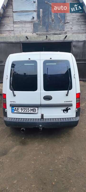 Минивэн Opel Combo 2004 в Ужгороде