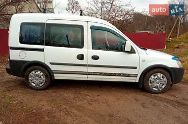 Минивэн Opel Combo 2003 в 