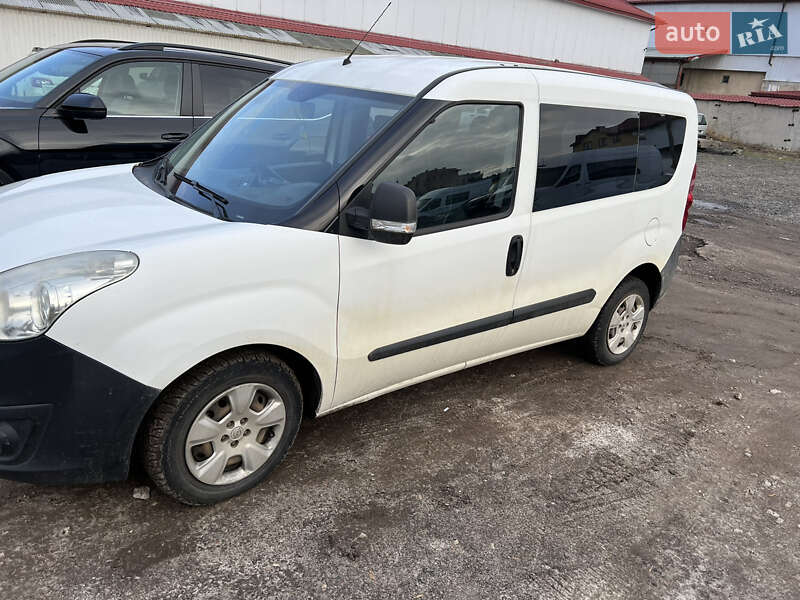 Минивэн Opel Combo 2012 в Львове фото 2 Минивэн Opel Combo 2012 в Львове