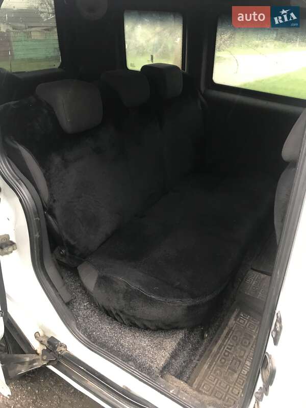 Минивэн Opel Combo 2008 в Каменском