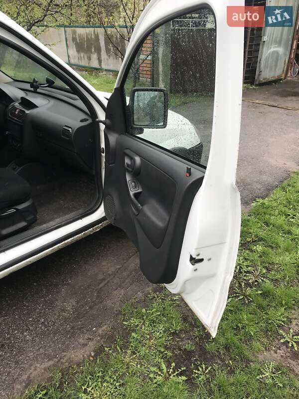 Минивэн Opel Combo 2008 в Каменском