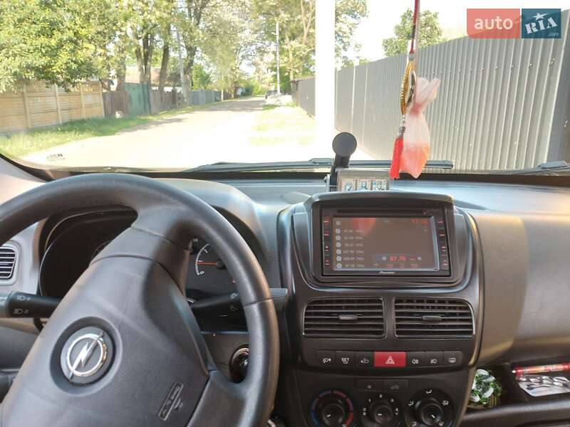 Минивэн Opel Combo 2015 в Борисполе