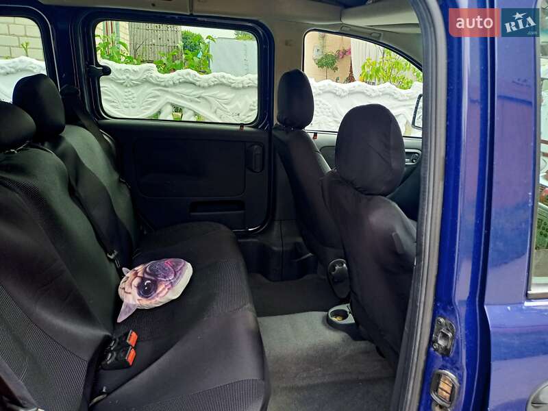 Минивэн Opel Combo 2006 в Рожище