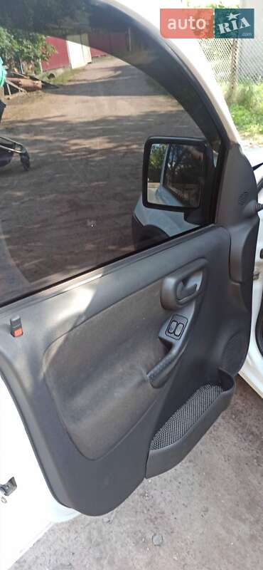 Мінівен Opel Combo 2009 в Овручі