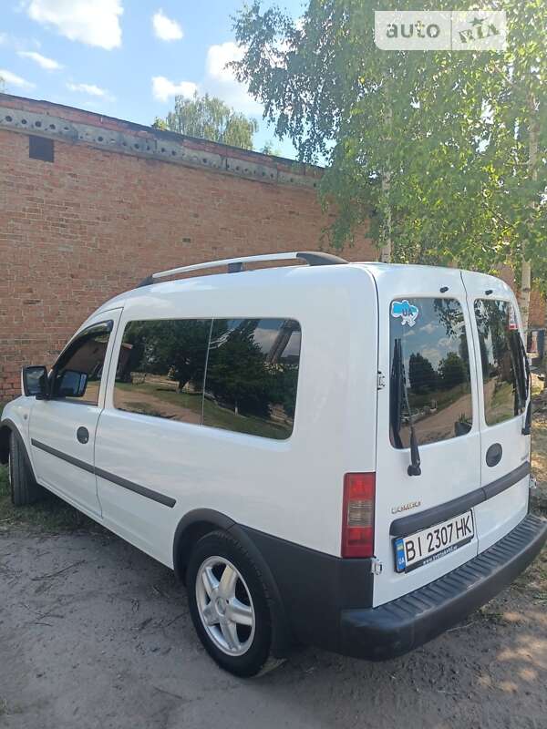 Минивэн Opel Combo 2006 в Лубнах