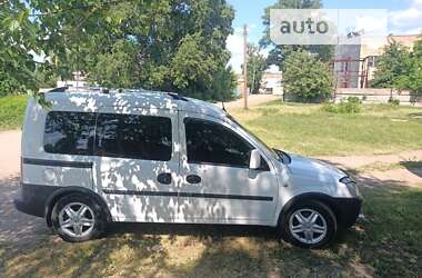 Минивэн Opel Combo 2006 в Лубнах