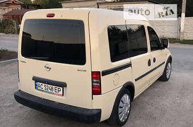 Минивэн Opel Combo 2008 в 