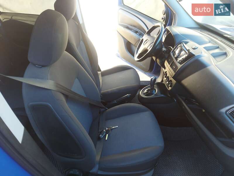 Минивэн Opel Combo 2012 в Ивановке