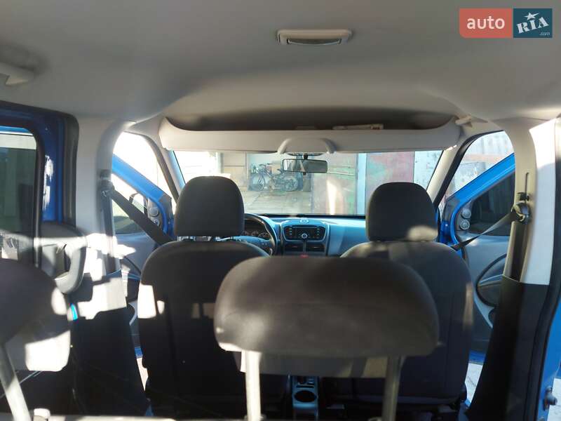 Минивэн Opel Combo 2012 в Ивановке