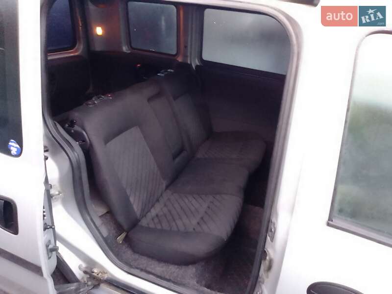 Минивэн Opel Combo 2006 в Мукачево