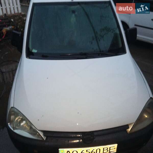 Мінівен Opel Combo 2002 в Ужгороді