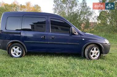 Минивэн Opel Combo 2008 в Турке