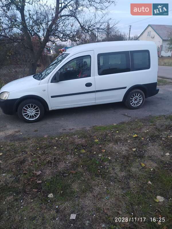 Минивэн Opel Combo 2006 в Николаеве