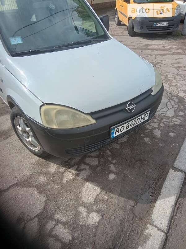 Минивэн Opel Combo 2005 в Ровно