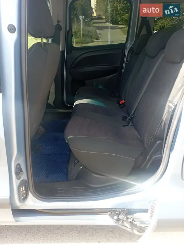 Opel Combo 2011 VIN W0L6AXD1BC9502458 фото оголошення 4 з 49