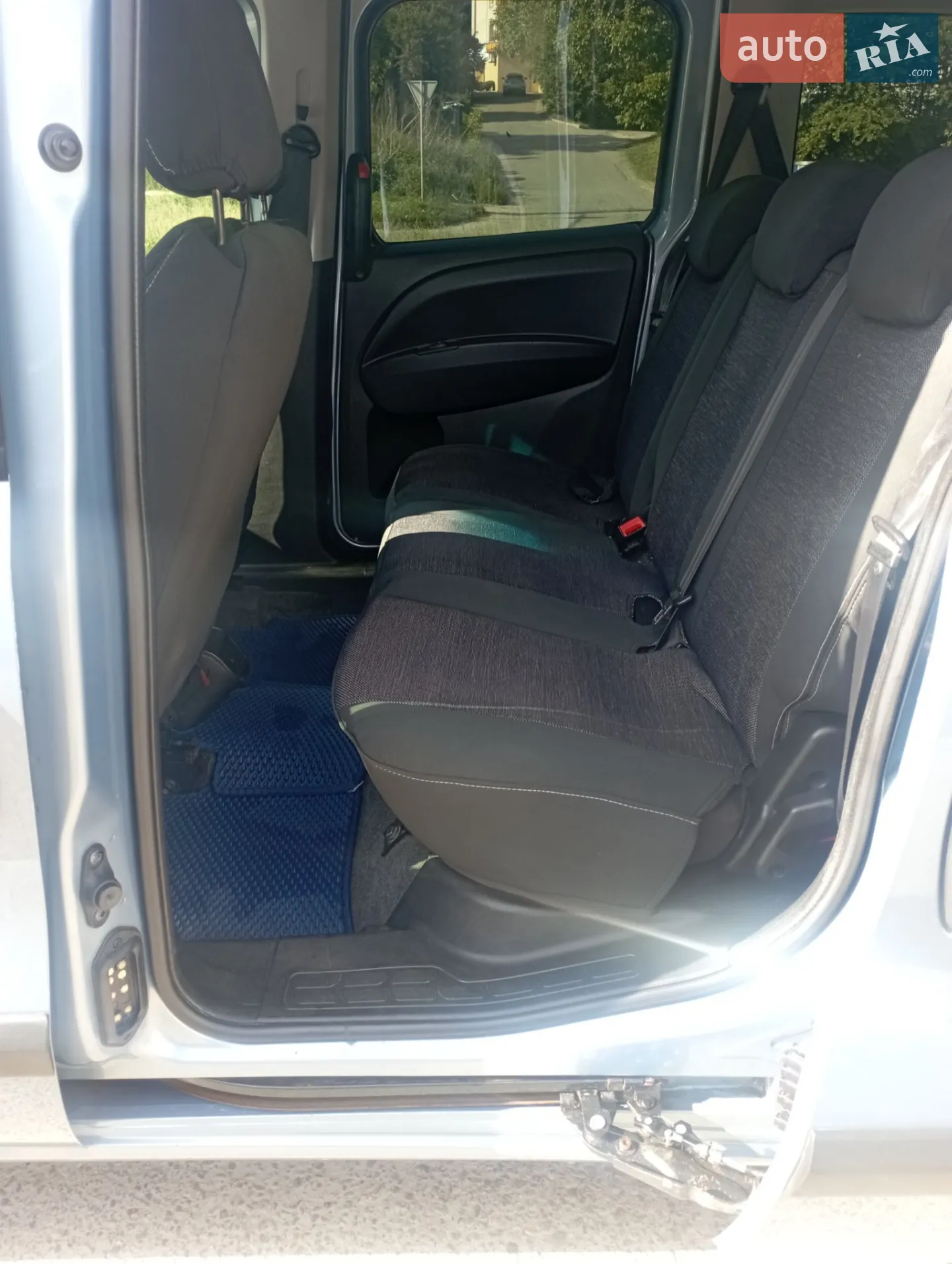 2011 Opel Combo - мініатюра 4
