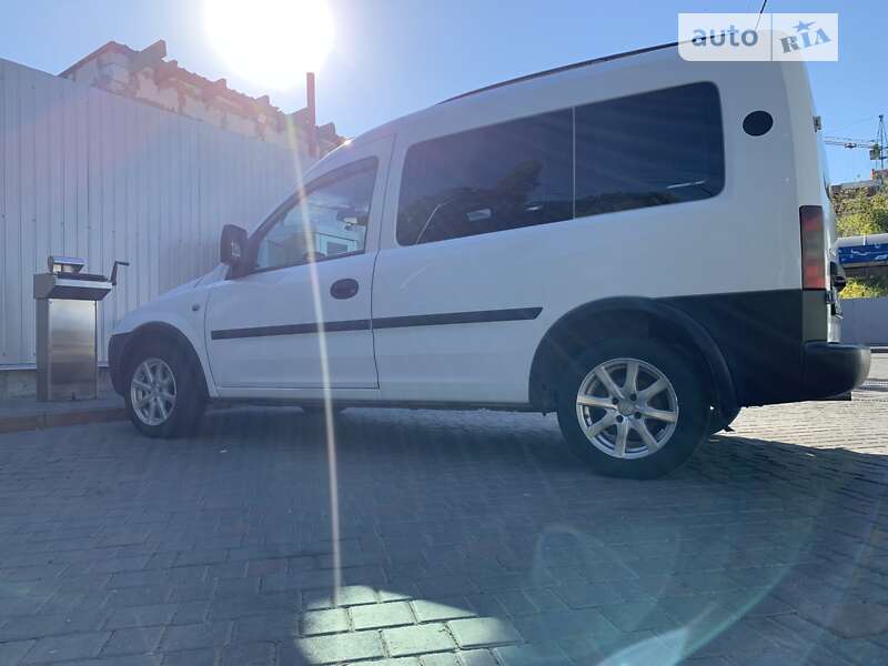 Минивэн Opel Combo 2004 в Виннице