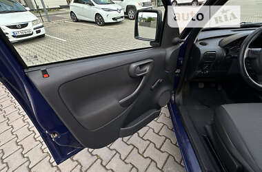 Минивэн Opel Combo 2010 в Ивано-Франковске