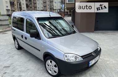 Минивэн Opel Combo 2009 в Калуше