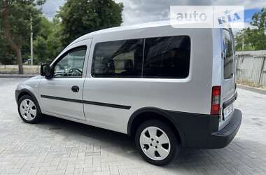 Минивэн Opel Combo 2009 в Калуше